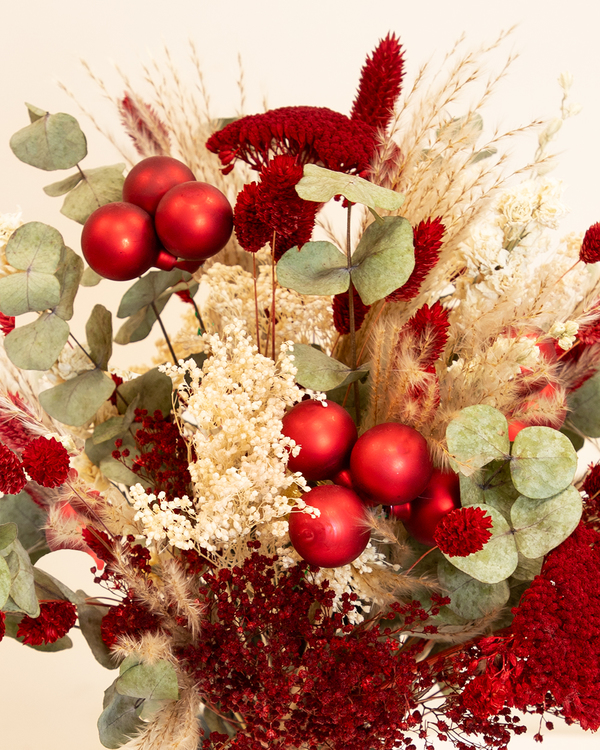 Traditional Christmas bouquet